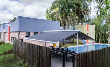 Newman II, casa venta, restaurada a nuevo, 8 amb con gran lote y pileta