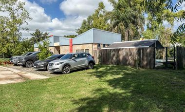 Newman II, casa venta, restaurada a nuevo, 8 amb con gran lote y pileta