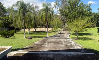 Quinta en venta al pie de la Carretera Nacional, Allende, NL