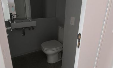 Alquiler 2 Ambientes c/ escritorio en Puerto Madero  Balcón + Amenities Premium