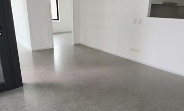 Alquiler 2 Ambientes c/ escritorio en Puerto Madero  Balcón + Amenities Premium