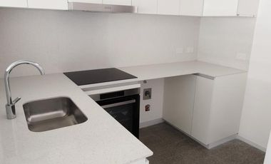 Alquiler 2 Ambientes c/ escritorio en Puerto Madero  Balcón + Amenities Premium