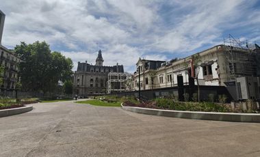 Alquiler 2 Ambientes c/ escritorio en Puerto Madero  Balcón + Amenities Premium