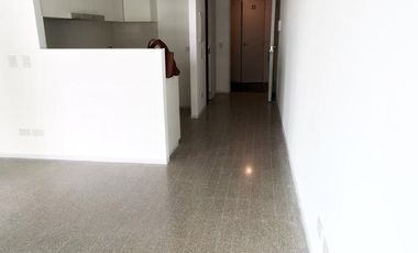 Alquiler 2 Ambientes c/ escritorio en Puerto Madero  Balcón + Amenities Premium