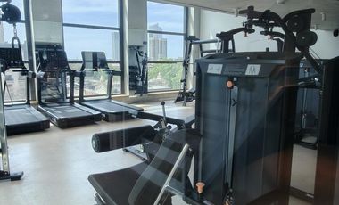 Alquiler 2 Ambientes c/ escritorio en Puerto Madero  Balcón + Amenities Premium