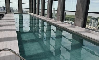Alquiler 2 Ambientes c/ escritorio en Puerto Madero  Balcón + Amenities Premium