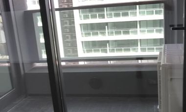 Alquiler 2 Ambientes c/ escritorio en Puerto Madero  Balcón + Amenities Premium