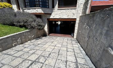 Casa en alquiler temporario - 6 Dormitorios 6 Baños - Mar del Plata
