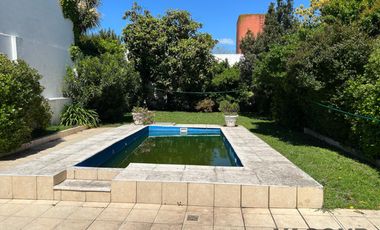 Casa en alquiler temporario - 6 Dormitorios 6 Baños - Mar del Plata