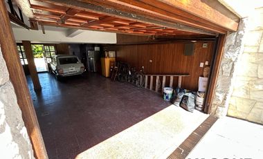 Casa en alquiler temporario - 6 Dormitorios 6 Baños - Mar del Plata