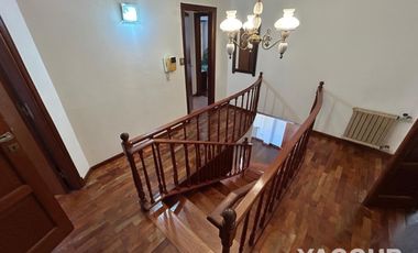 Casa en alquiler temporario - 6 Dormitorios 6 Baños - Mar del Plata