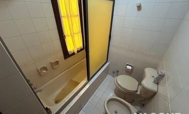 Casa en alquiler temporario - 6 Dormitorios 6 Baños - Mar del Plata