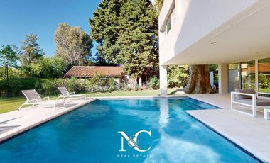 Casa en Abril Club De Campo, Barrio Lago