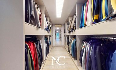 Casa en Abril Club De Campo, Barrio Lago