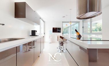 Casa en Abril Club De Campo, Barrio Lago