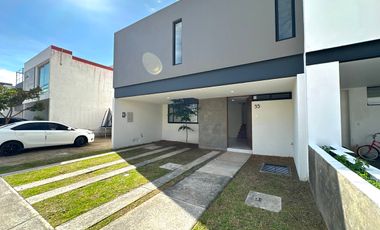 Casa en Venta El Campestre, Condominio Bakal, Zapopan, Jal.
