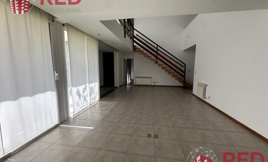 Alquiler de Casa en Barrio Comahue Golf Club