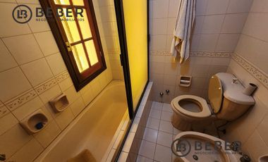 Venta chalet 8 ambientes, Los Troncos, Mar del Plata