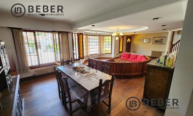 Venta chalet 8 ambientes, Los Troncos, Mar del Plata