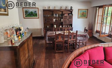 Venta chalet 8 ambientes, Los Troncos, Mar del Plata