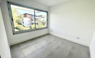 Oportunidad Retasado. Depto Venta Altos de Benavidez, 3 amb con Trza Parri Cochera