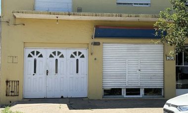 Dirección: Darragueira N° 234, entre Guido Spano y Pereyra Lucena,