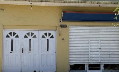 Dirección: Darragueira N° 234, entre Guido Spano y Pereyra Lucena,