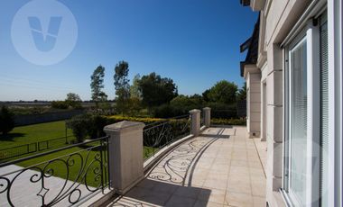 Casa en venta - Barrio Echeverria Del Lago, Canning