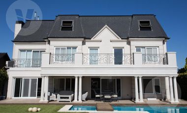 Casa en venta - Barrio Echeverria Del Lago, Canning