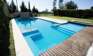 Casa en venta - Barrio Echeverria Del Lago, Canning