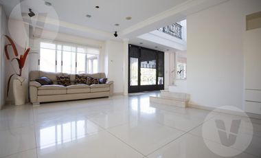 Casa en venta - Barrio Echeverria Del Lago, Canning