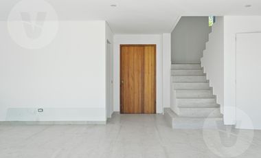 Casa en venta y alquiler - Barrio Santa Juana, Canning