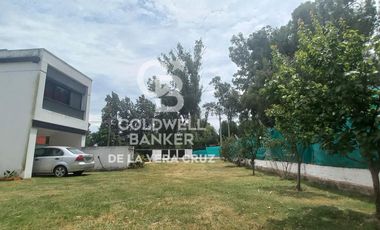 Casa 3 dormitorios en Colastiné, quincho, pileta y amplio terreno