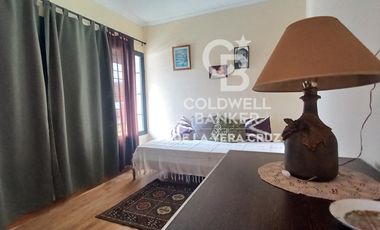 Casa 3 dormitorios en Colastiné, quincho, pileta y amplio terreno