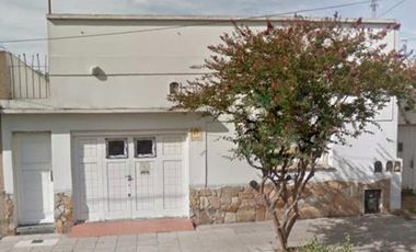 Casa en venta - 3 Dormitorios 2 Baños - Mar del Plata