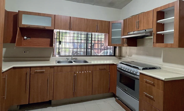 CASA EN VENTA CON USO DE OFICINA EN OBISPADO $12,500,000