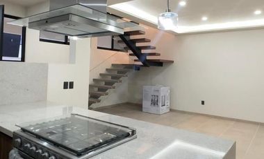 CASA EN VENTA ZURIA RESIDENCIAL-ZAPOTLANEJO