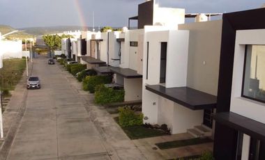 CASA EN VENTA ZURIA RESIDENCIAL-ZAPOTLANEJO