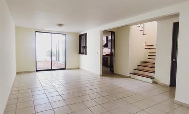 CASA CON AMPLIACION  EN VENTA BOSQUES DE ICA ZINACANTEPEC