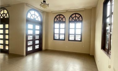 Alquiler de Apartamento en Casco Viejo