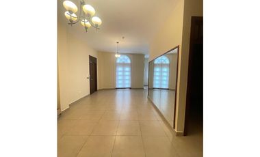 Alquiler de Apartamento en Casco Viejo