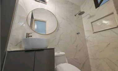 VENTA CASA REMODELADA 228M2 4REC EN SAN FRANCISCO