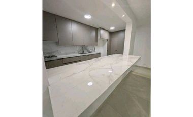 VENTA CASA REMODELADA 228M2 4REC EN SAN FRANCISCO