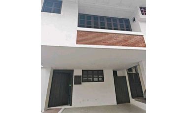 VENTA CASA REMODELADA 228M2 4REC EN SAN FRANCISCO