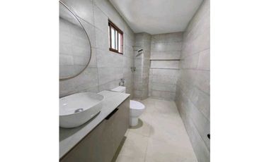 VENTA CASA REMODELADA 228M2 4REC EN SAN FRANCISCO