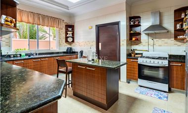 VENTA DE CASA EN ALTOS DEL COUNTRY, SAN MIGUELITO (2)