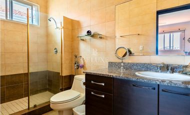 VENTA DE CASA EN ALTOS DEL COUNTRY, SAN MIGUELITO (2)