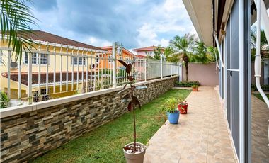 VENTA DE CASA EN ALTOS DEL COUNTRY, SAN MIGUELITO (2)