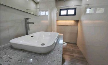 VENTA CASA DE PLAYA EN CORONADO MODERNA CON PISCINA Y JACUZZI