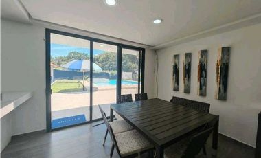 VENTA CASA DE PLAYA EN CORONADO MODERNA CON PISCINA Y JACUZZI
